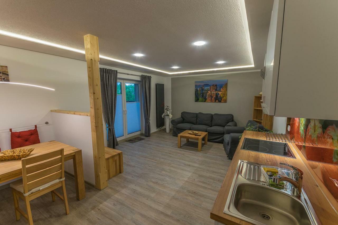 Ferienwohnung "Turmblick" Rathmannsdorf Exterior foto